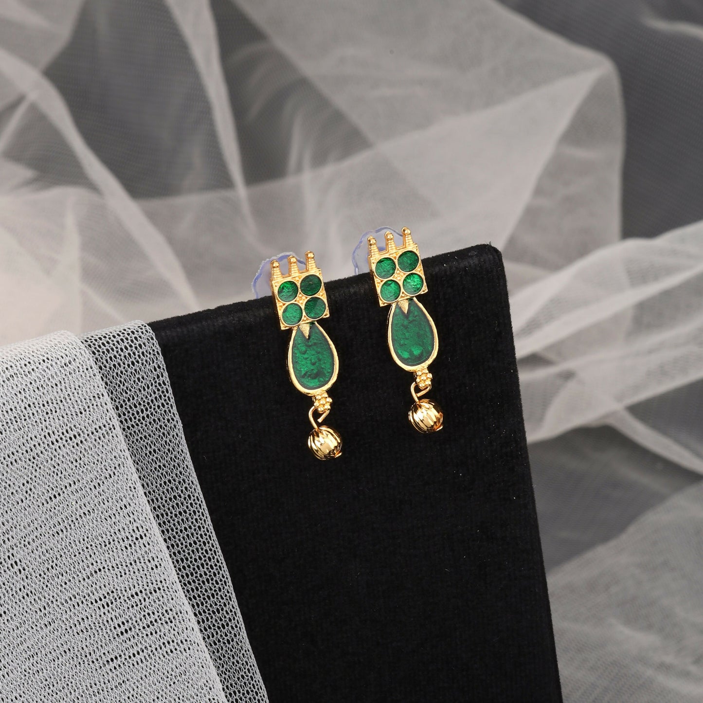 Temple Jewellery Lakshmi Coin Choker with Ruby & Green Square Stones