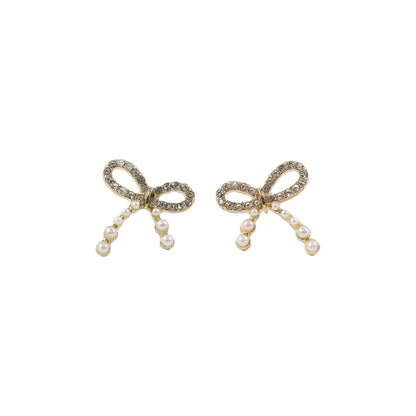 Chic Pearl Wreath Bow Earrings – Premium Design