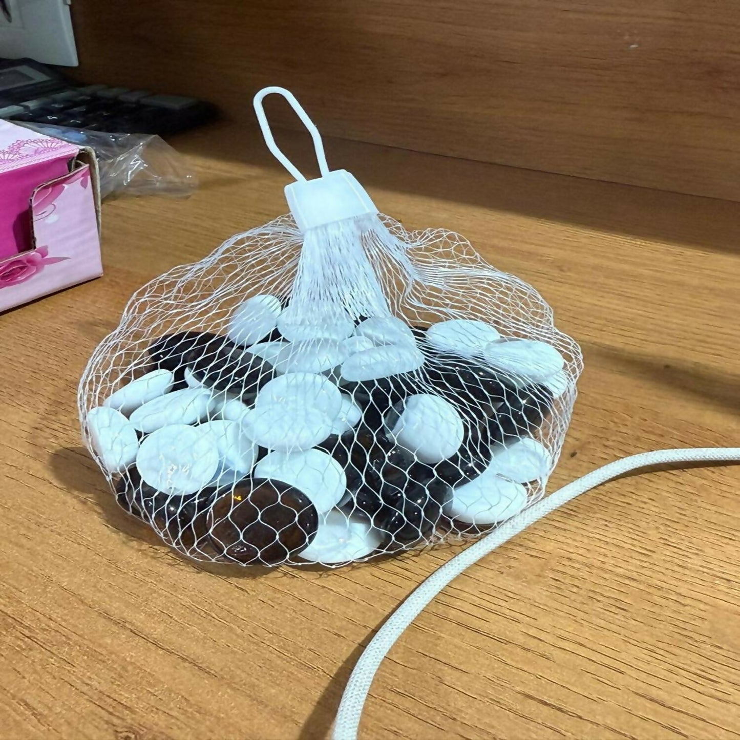 Decorative Pebbles for Home Garden Décor | Premium Smooth River Stones for Planters, Pots, Aquarium, Terrariums & Table Decorations | Mix of Black & White Polished Stones | Multi-Use Craft & Landscaping Pebble Set