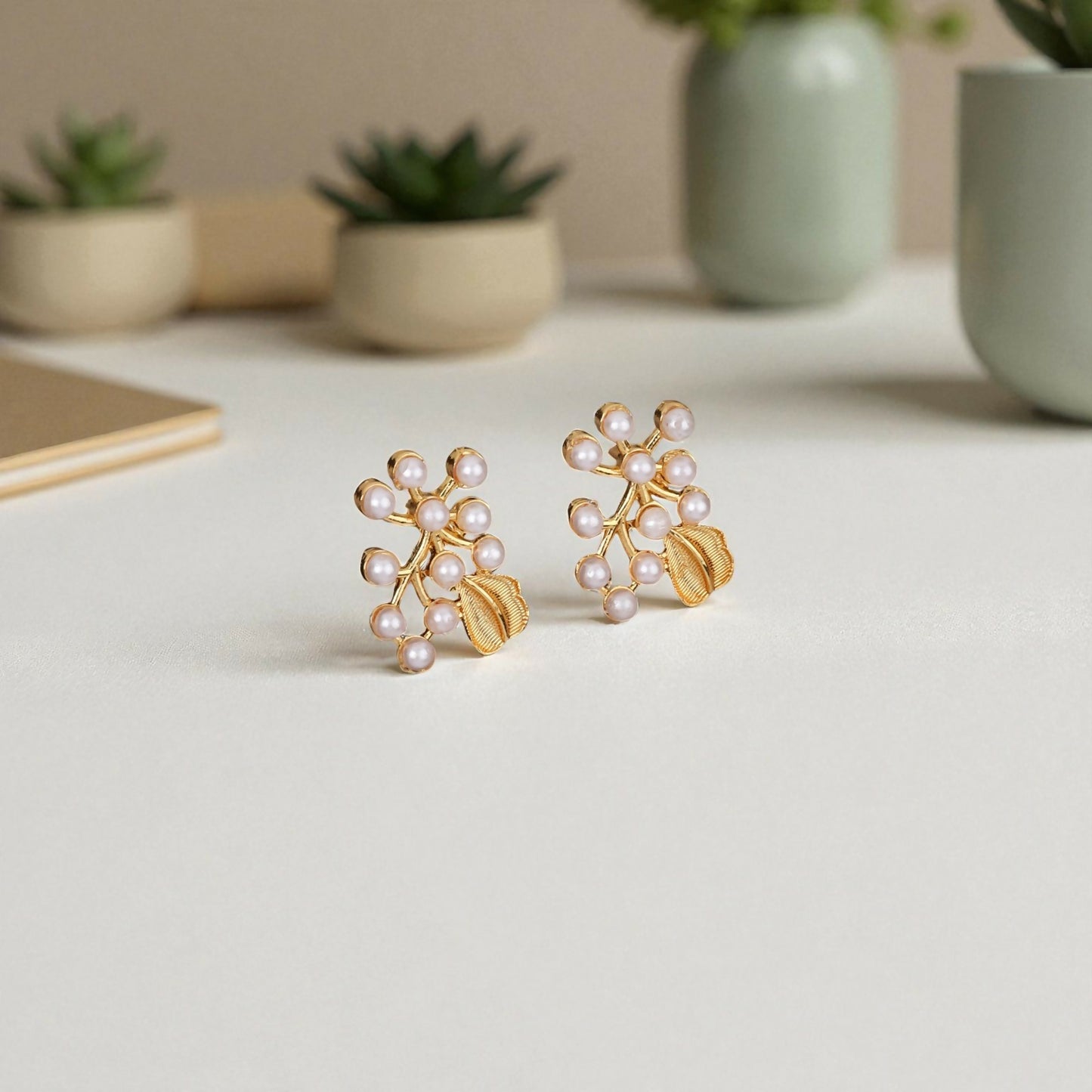 Gold-Tone Leaf & Pearl Choker