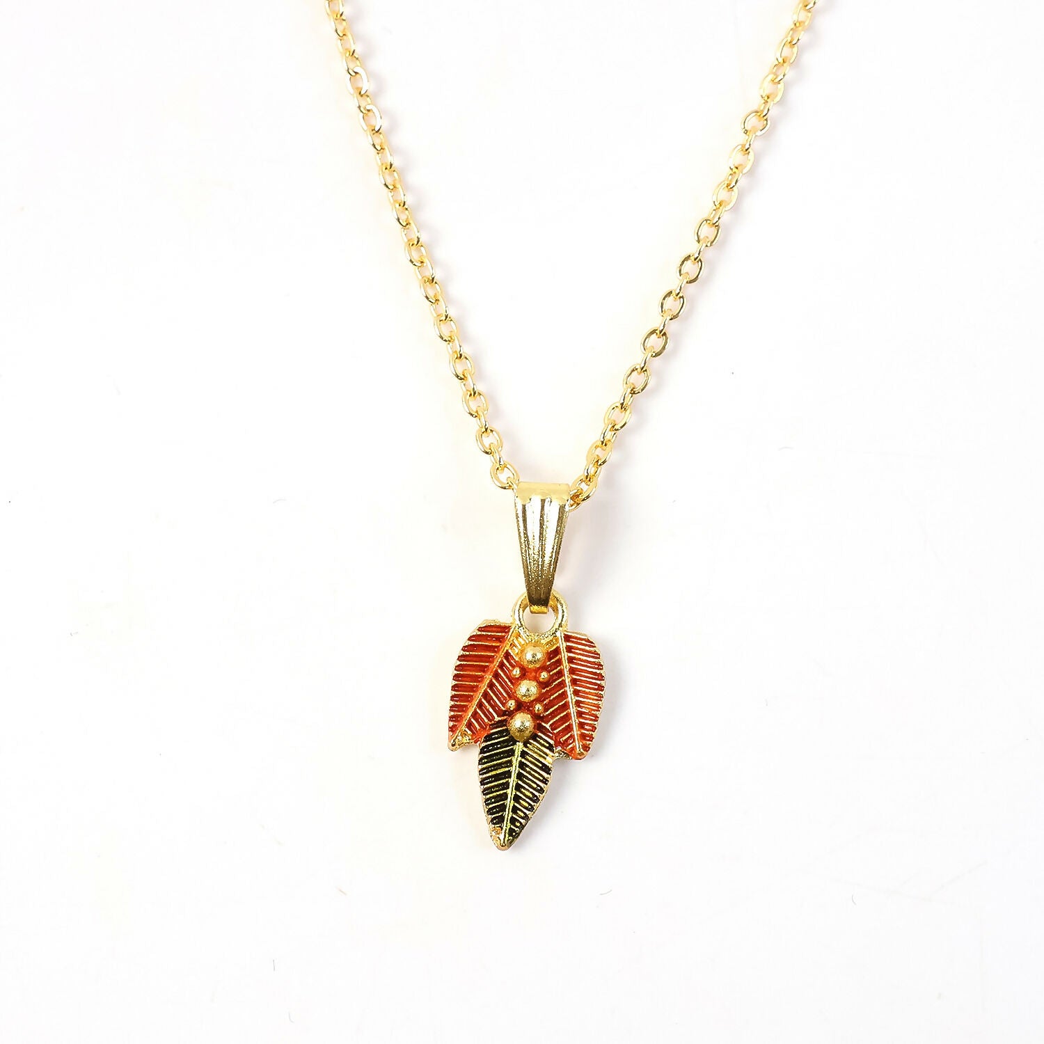 Traditional Leaf Design Pendant Necklace with Chain for Women