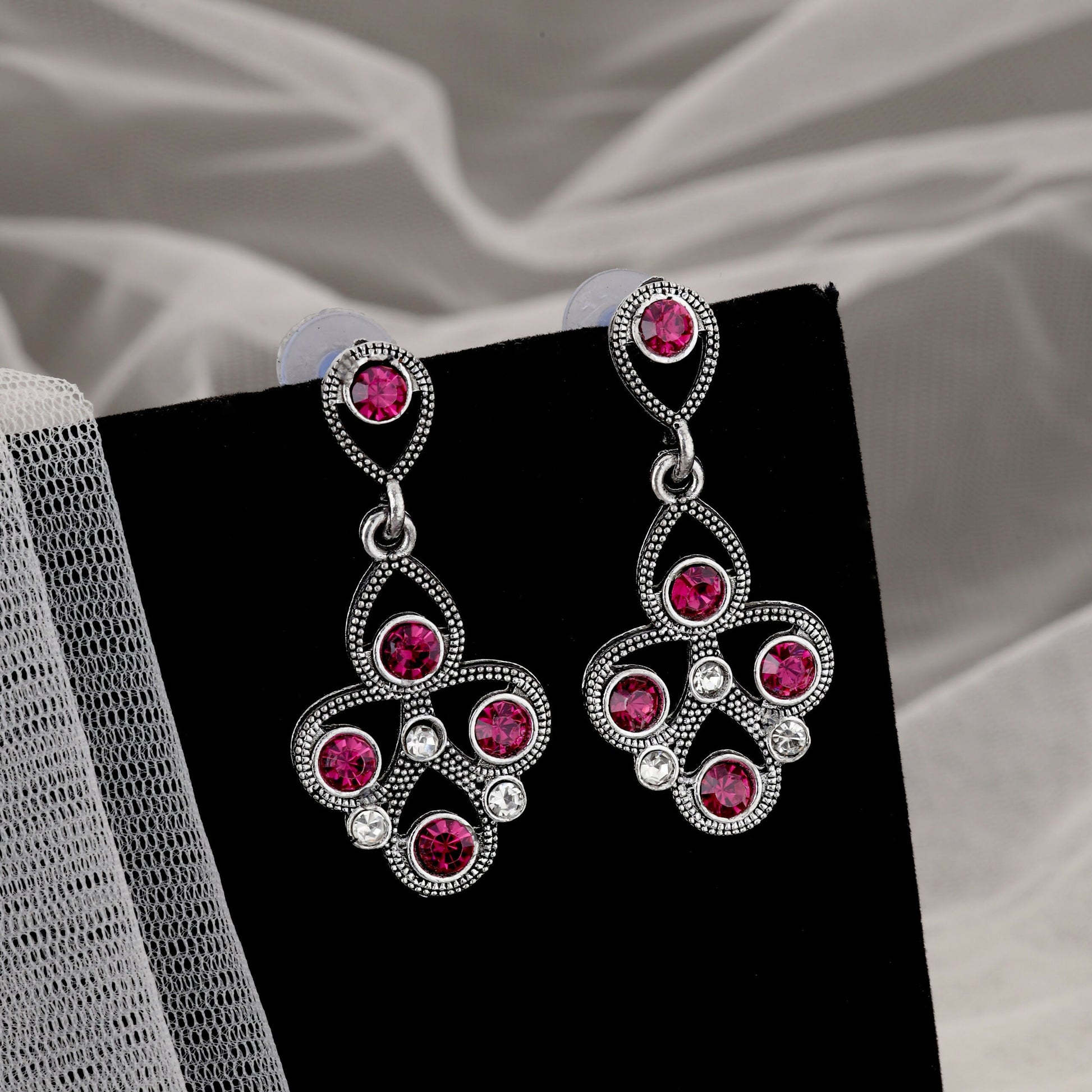 Antique Silver-Toned Choker Set with Fuchsia Pink Stones