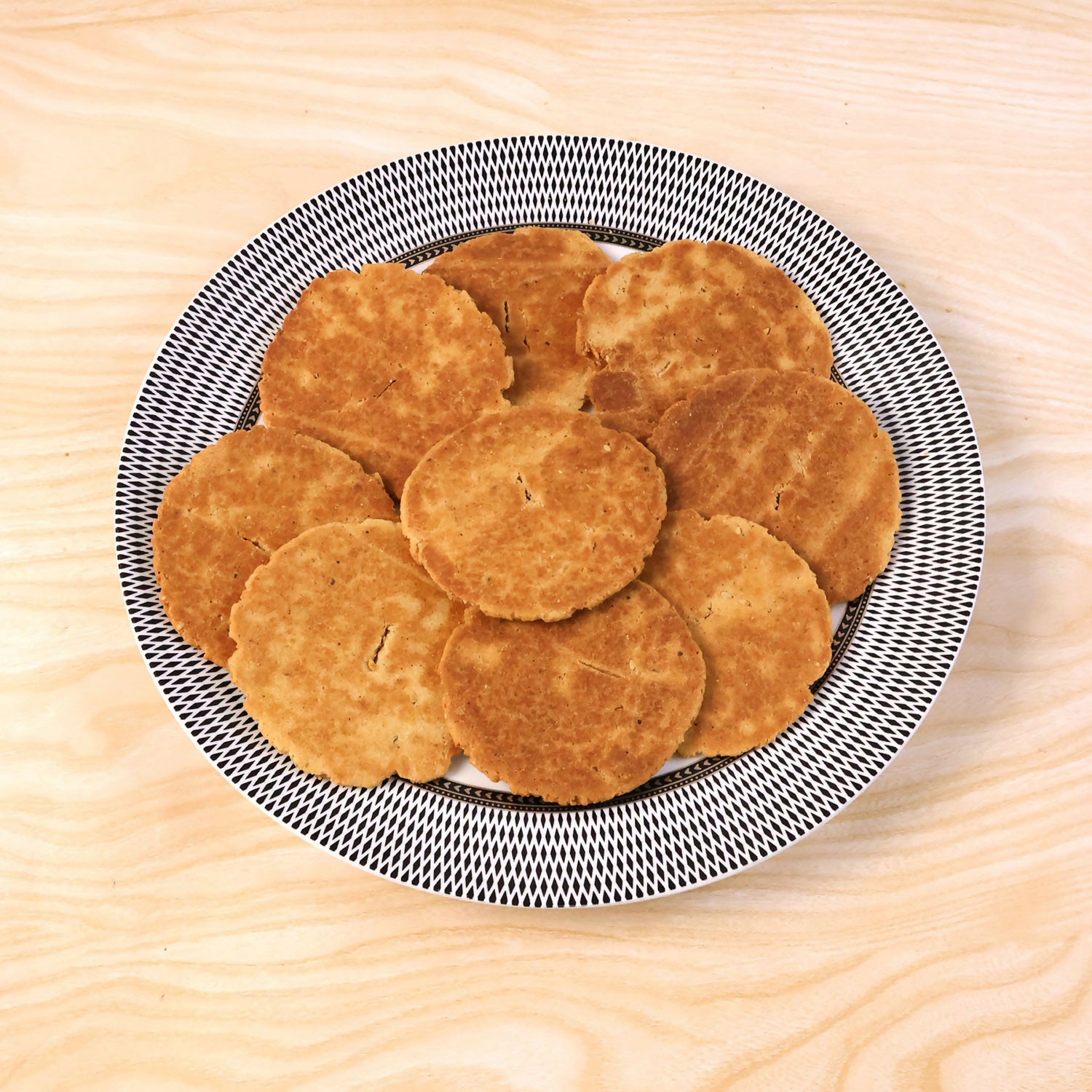 Naasta Baatsa Jowar Bhakhari – Millet Based Ready to Eat Crispy Indian Snack (200 Gm)