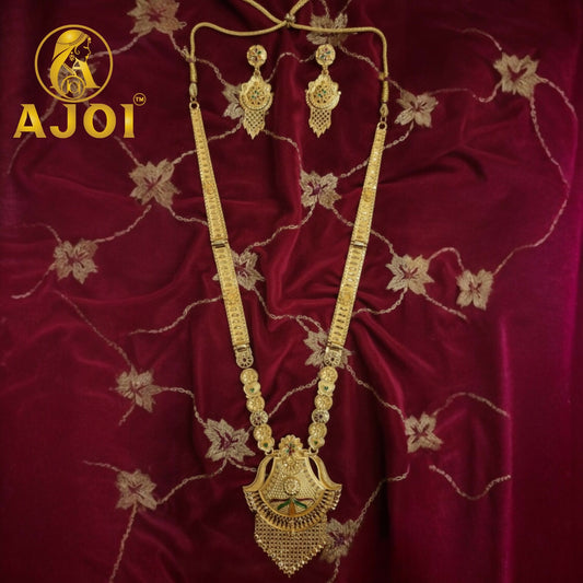 Luxe Long Necklace Set with heritage-inspired pendant and intricate filigree work