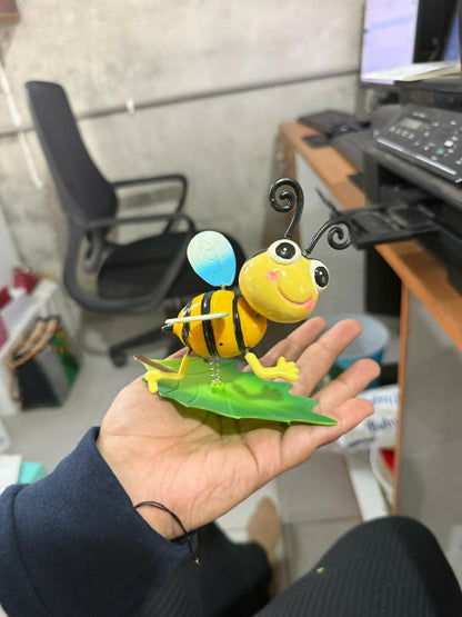 Cute Honey Bee Garden Stake for Outdoor Décor – Metal Bee Yard Ornament on Leaf Base (1 PC)