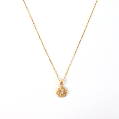 Elegant Floral Pendant Necklace with Sparkling Crystal Accents