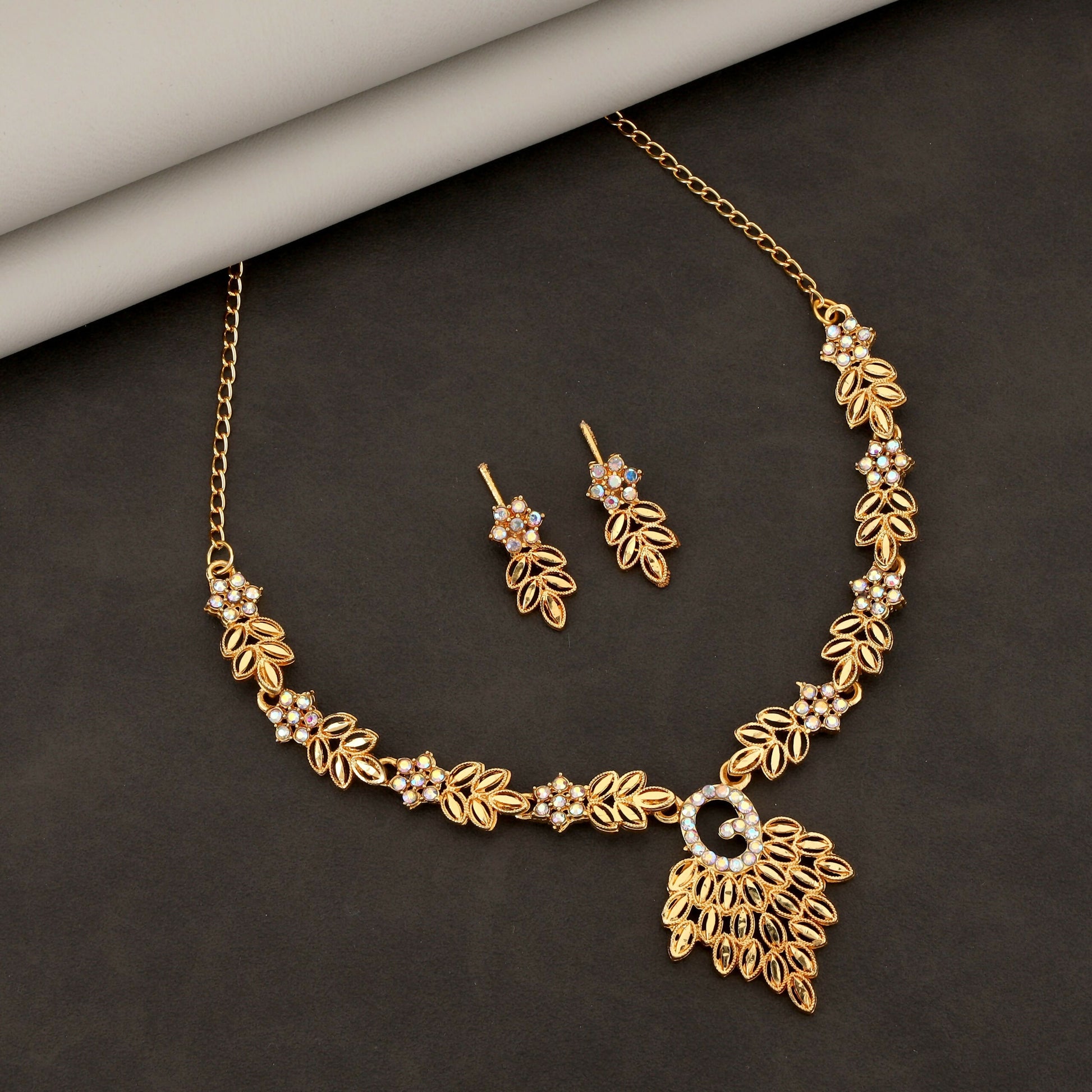 Gold-Toned American Diamond & Kundan-Style Leafy Necklace Set