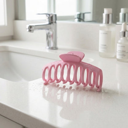 Elegant Strong Grip Hair Claw Clip for Women (1 Pc)