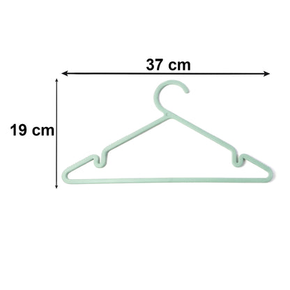 Hanger set for closet storage