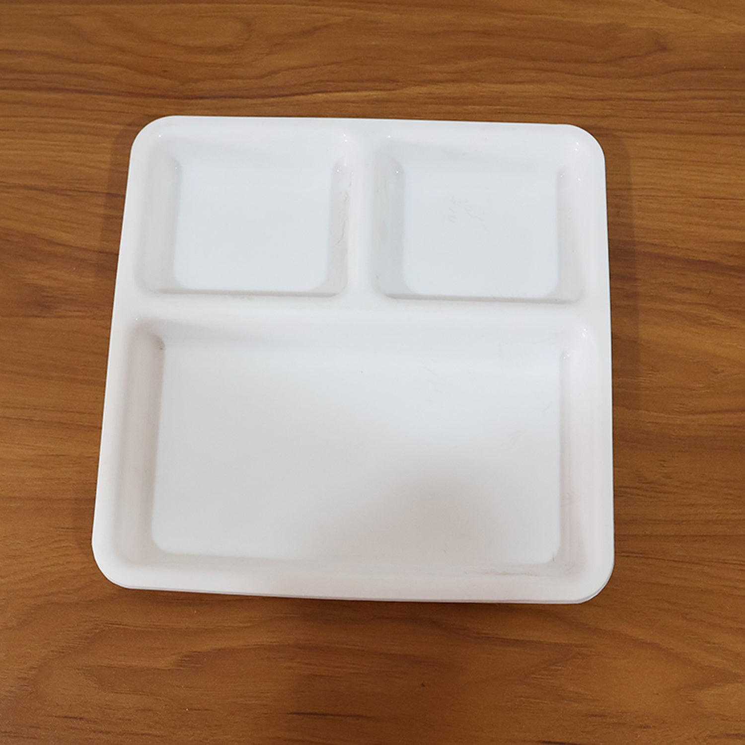 Plastic 3-Compartment Plate for Meal Serving