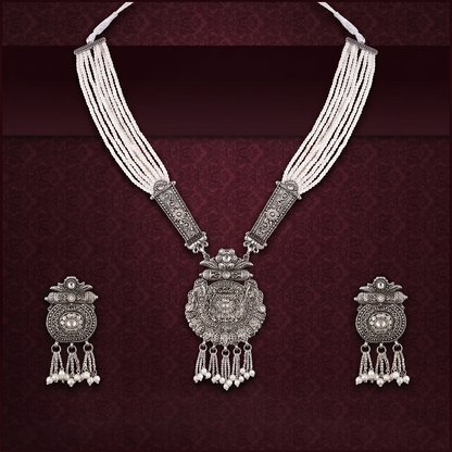necklace 4  image 1