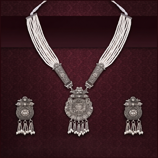 necklace 4  image 1