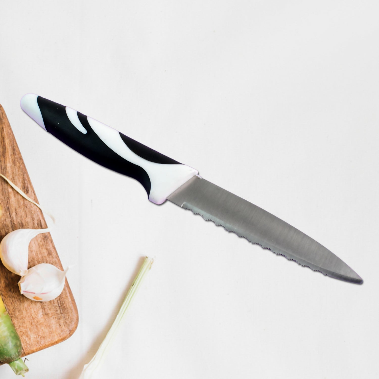 Ritu Stainless Steel Serrated Blade Zebra Kitchen Knife (1 Pc) product image