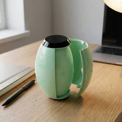 Portable lint roller suitable for travel