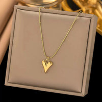 Elegant Gold Heart Pendant Necklace for Women | Minimalist Love Charm Chain