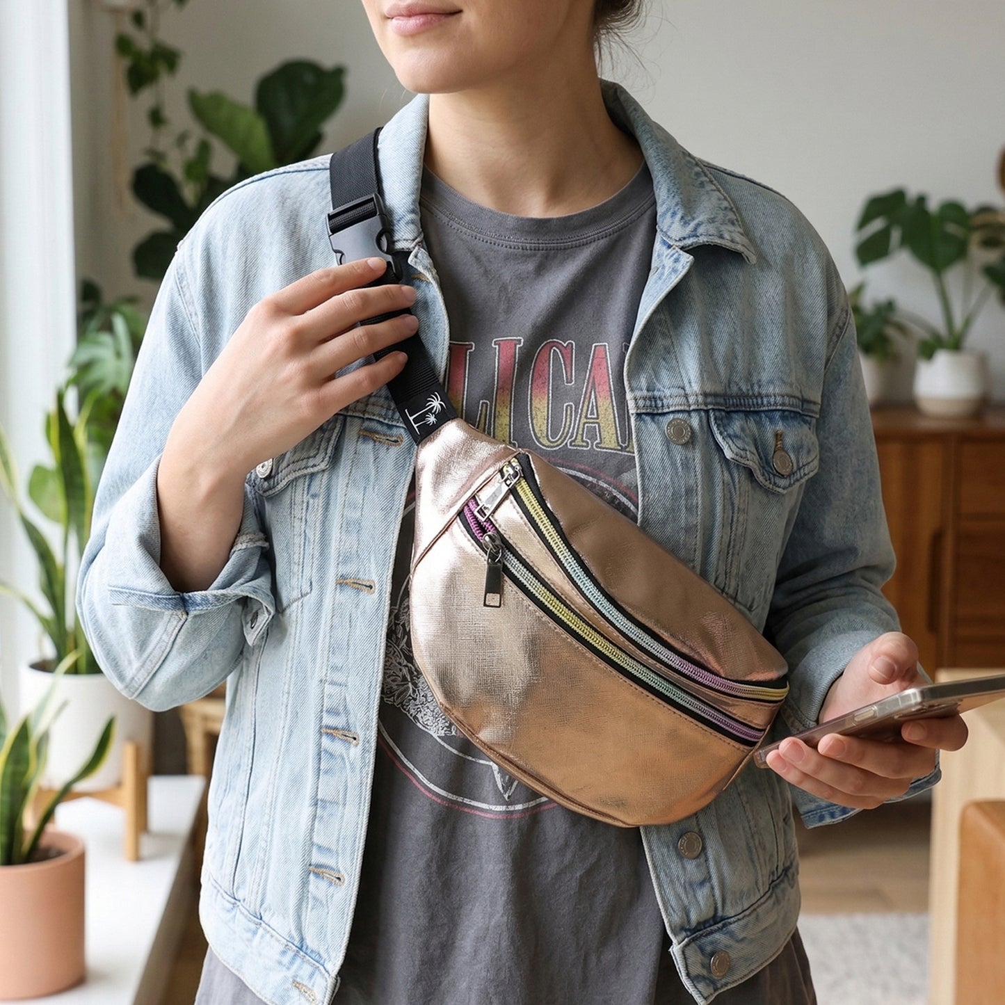 Compact travel waist bag