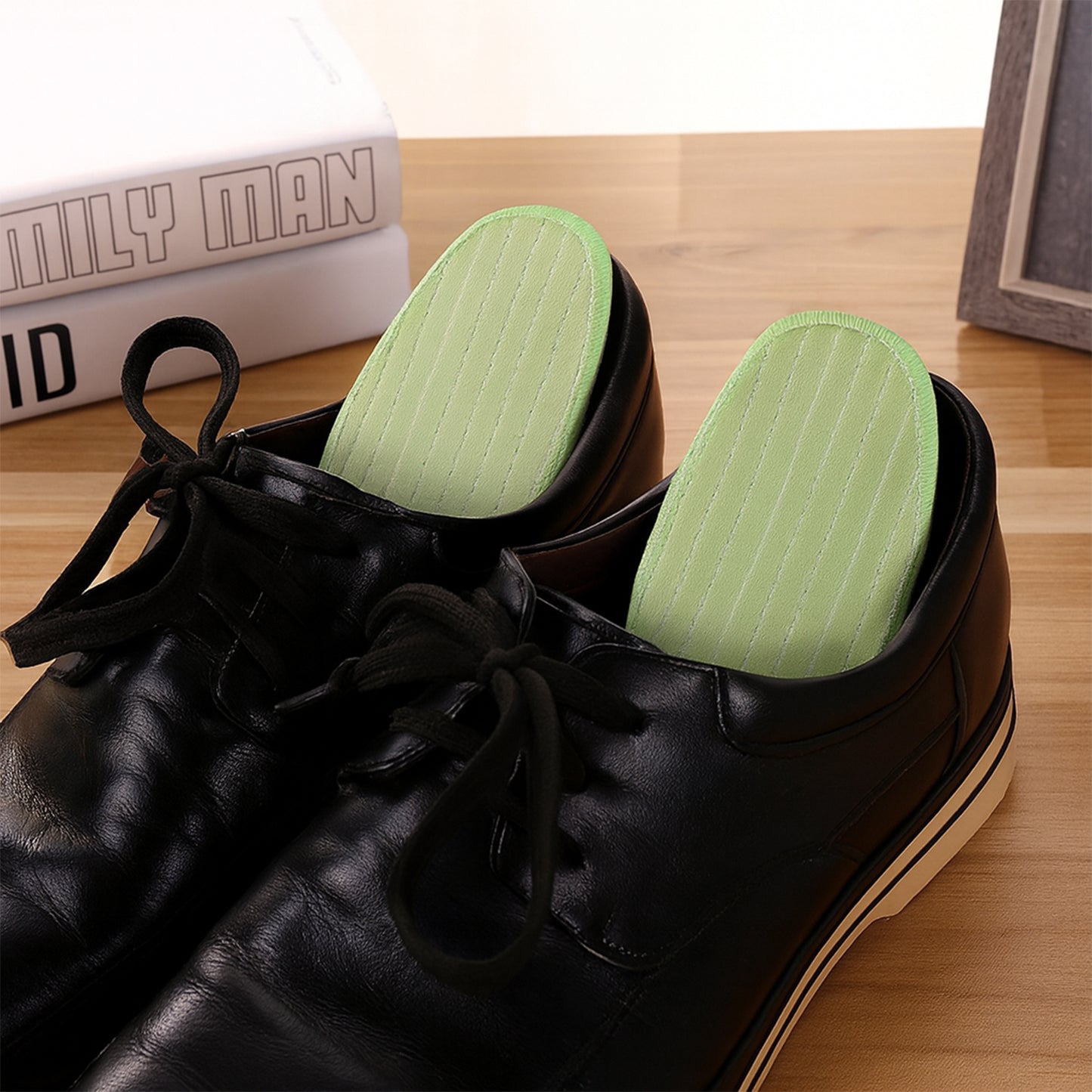 Breathable comfort shoe insoles