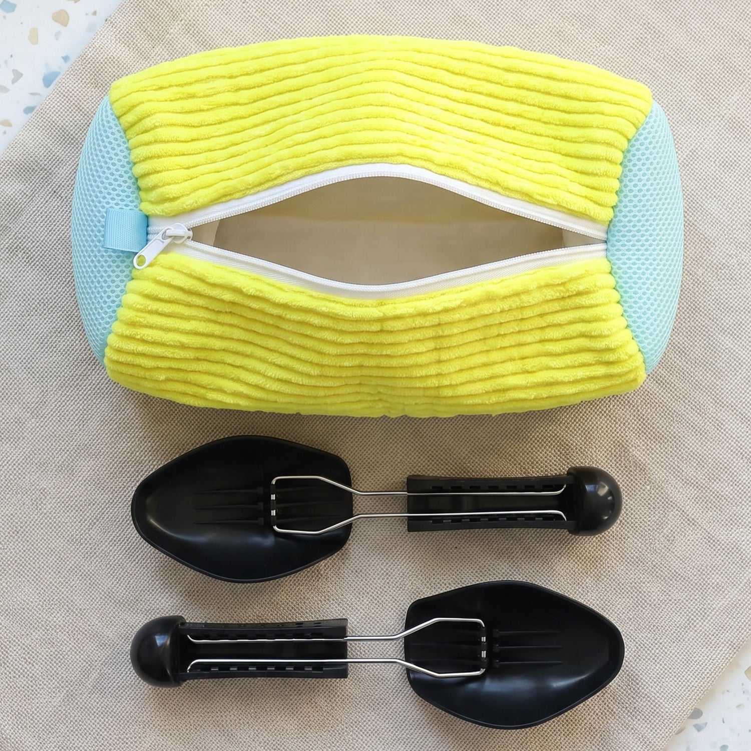 Shoe Laundry Wash Bag with 2 Shoe Support for Washing Machine (1 Set)