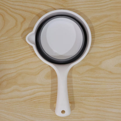 Collapsible Water Scoop with Long Handle and Pouring Spout (1 Pc, 16.5x27 Cm)