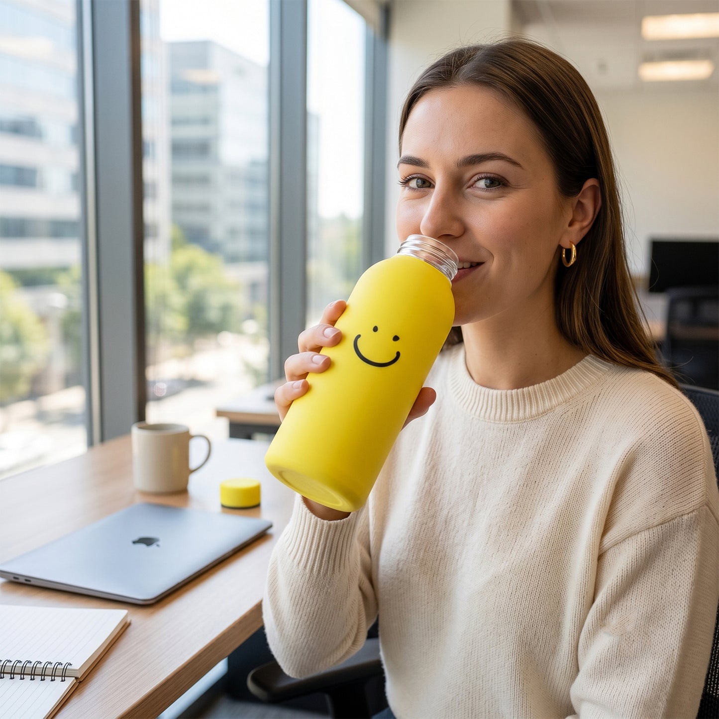 400 ML Smiley Face Glass Travel Water Bottle with Silicone Sleeve (1 Pc)