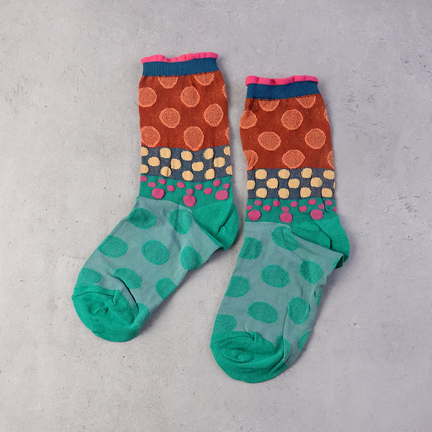 Premium Soft Light Socks (1 Pair / Medium )