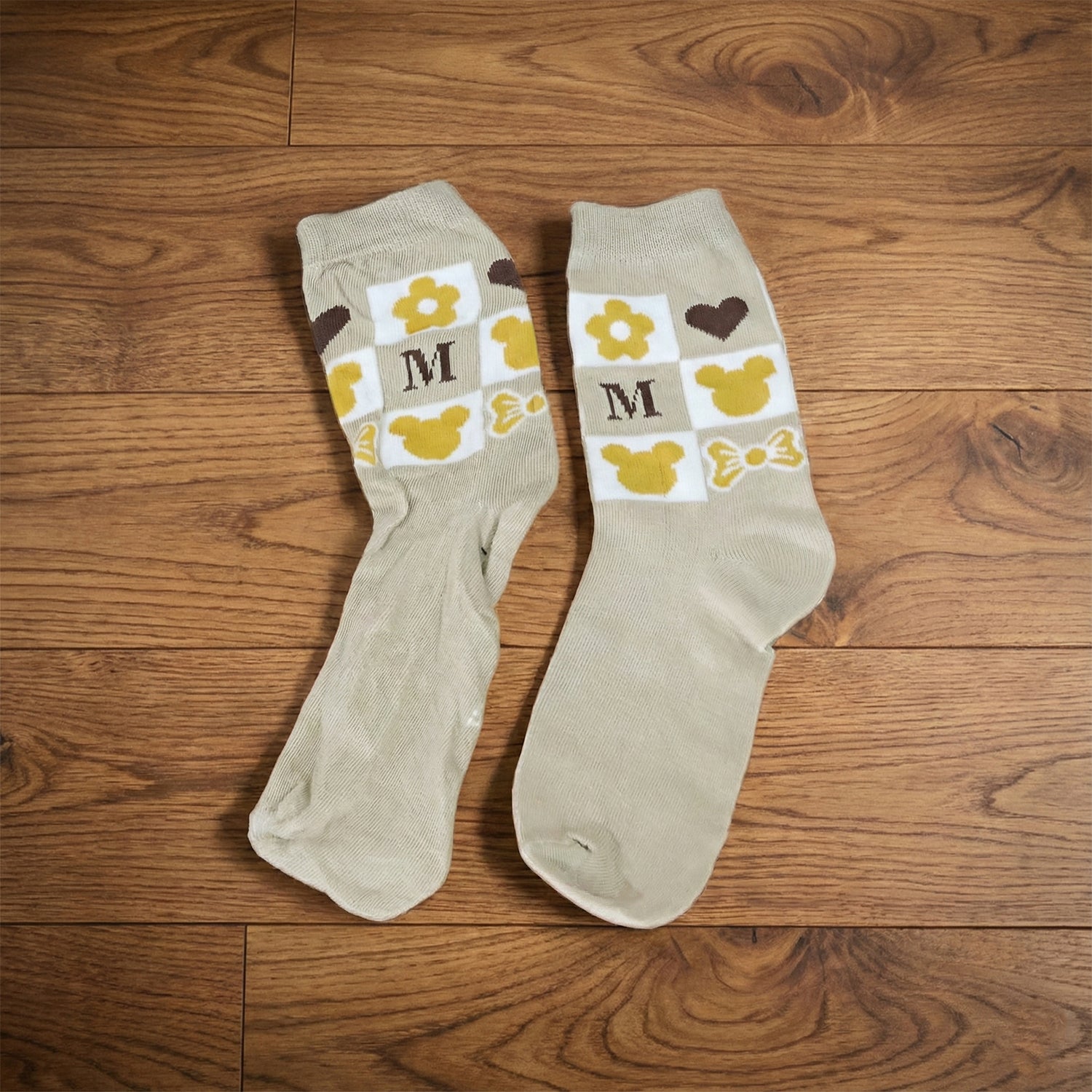 Premium Soft Light Socks (1 Pair / Long)