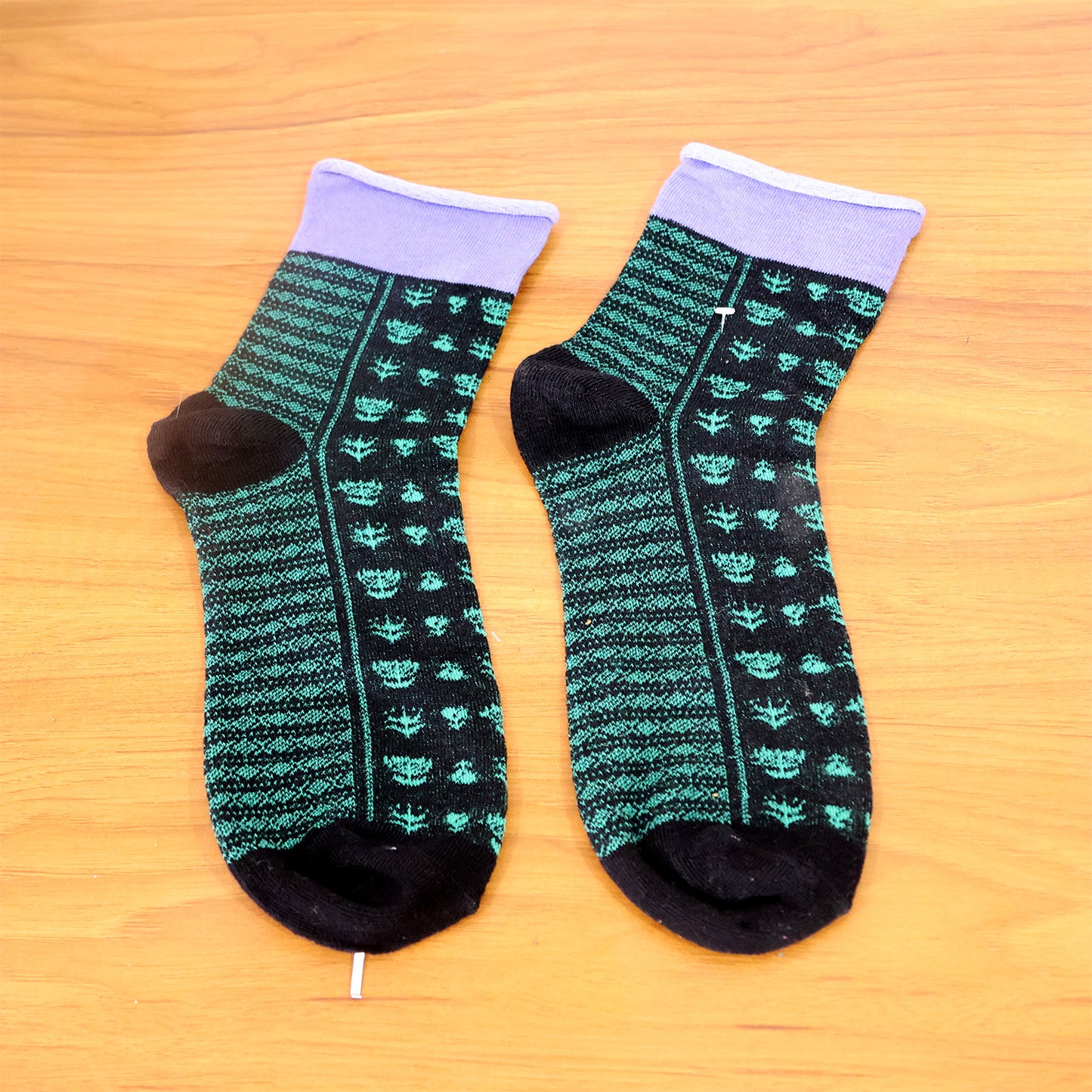 Premium Soft Light Socks (1 Pair / Long)