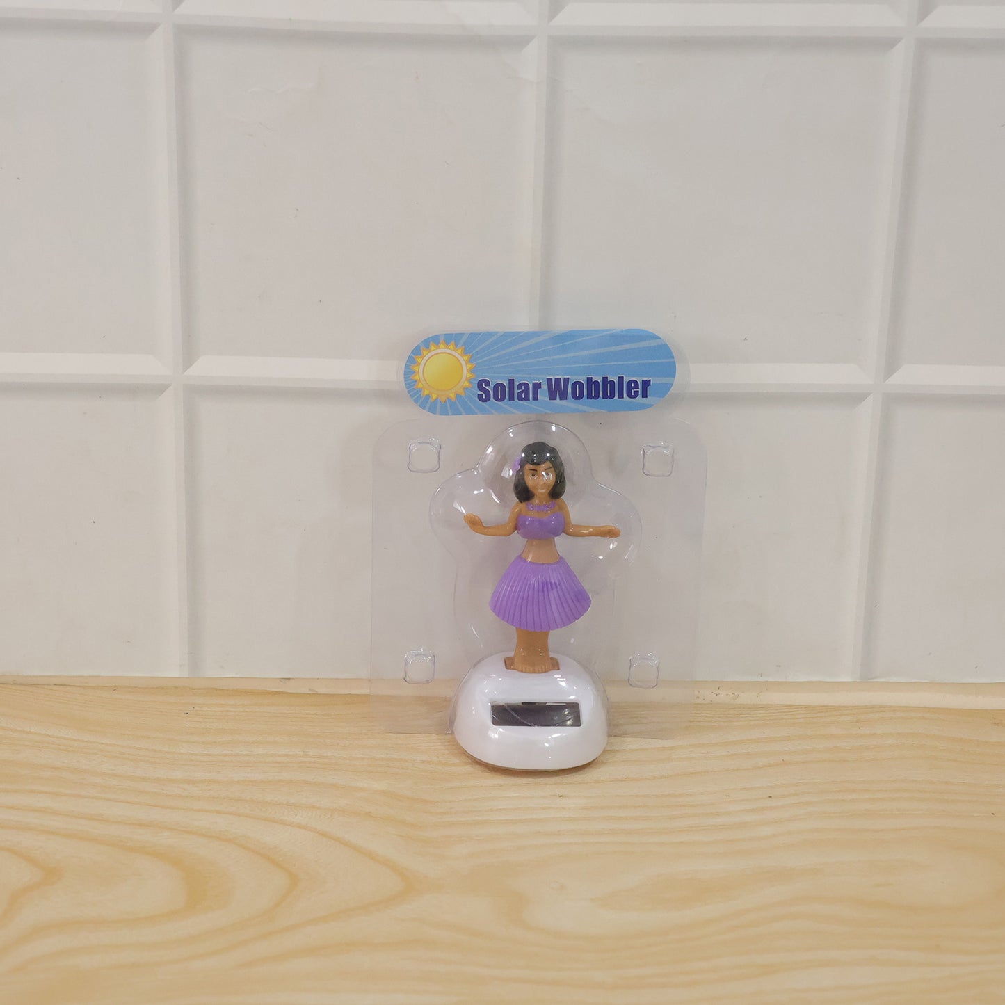 Solar Powered Dancing Hula Doll Bobble Toy for Car Dashboard Decor (1 Pc)