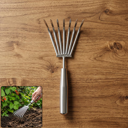 Garden hand rake white bg