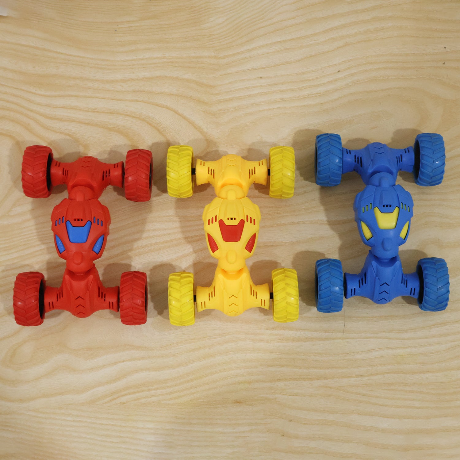 Telescopic Pull Back Stunt Car Toy for Kids Friction Off Road Vehicle (1 Pc)