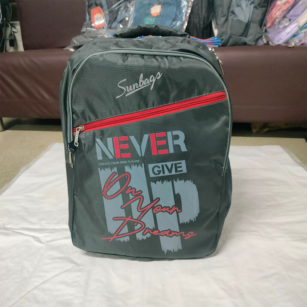 Stylish 15.6 Inch Laptop Backpack for Men & Women Lightweight Multicolor Design