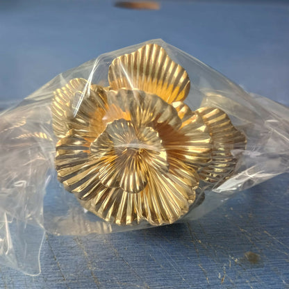 whl172_80681_flower_cuff_kada_1405719
