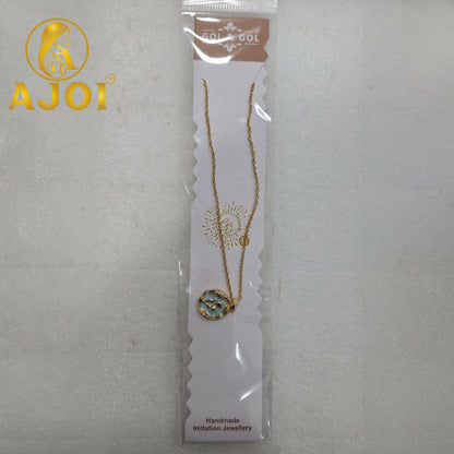 Luxe Gold Pendant Necklace