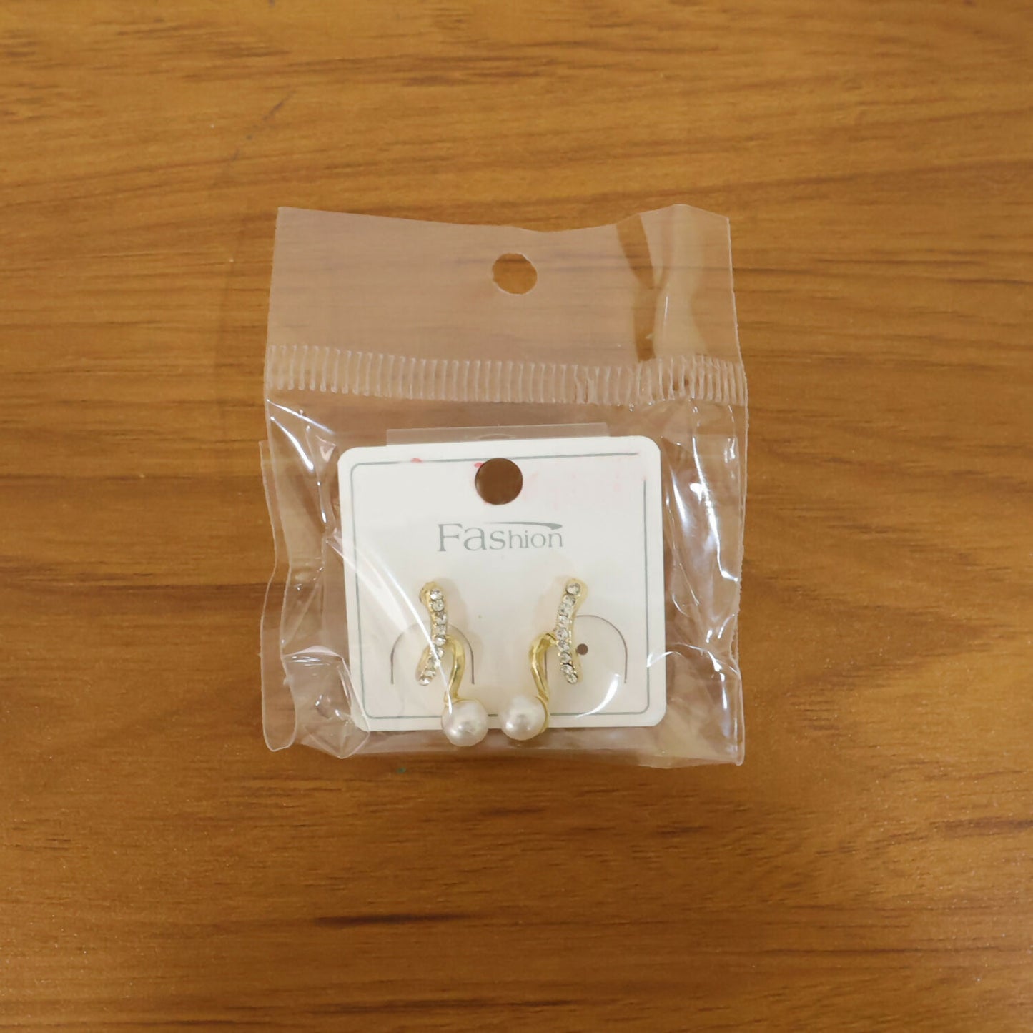 Luxury Gold Pearl Drop Earrings for Women, Stylish Trendy Fashion Jewelry