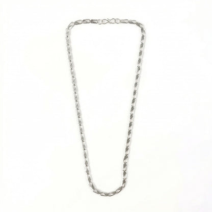 Textured interlocking silver chain necklace styled for women