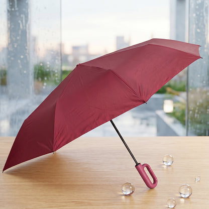 Water-resistant travel umbrella with a sturdy metal frame