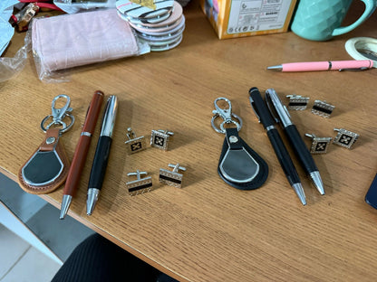 Modern metal keychain with secure key ring