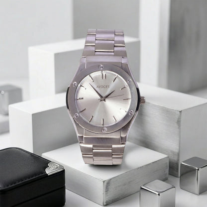 Premium Silver Analog Wrist Watch with Elegant Dial & Metal Strap