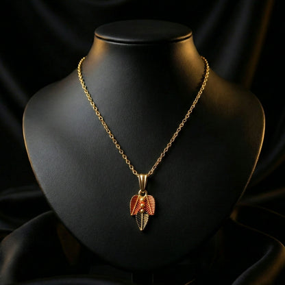 Traditional Leaf Design Pendant Necklace with Chain for Women