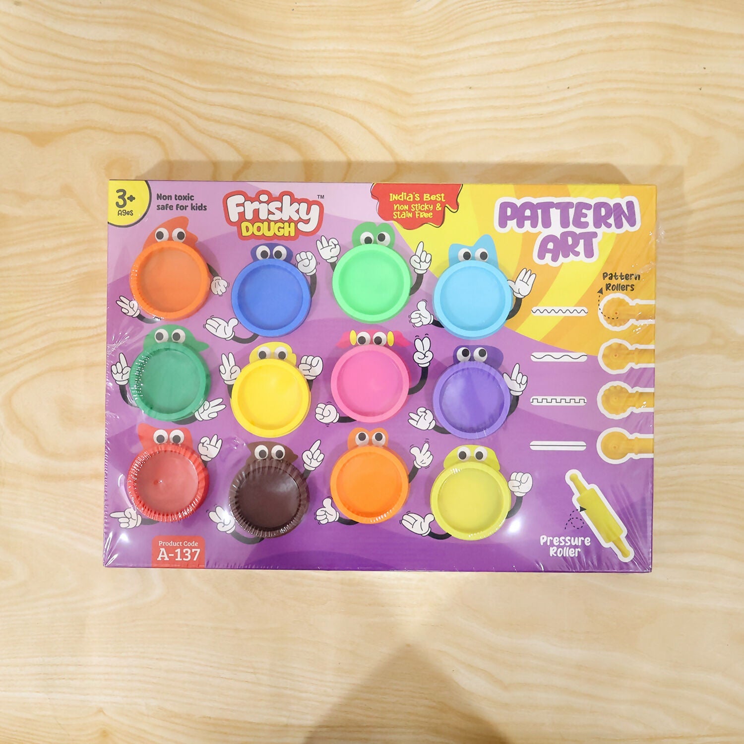 Frisky Dough Pattern Art Kit For Kids With Dough Containers Moulds And Rollers