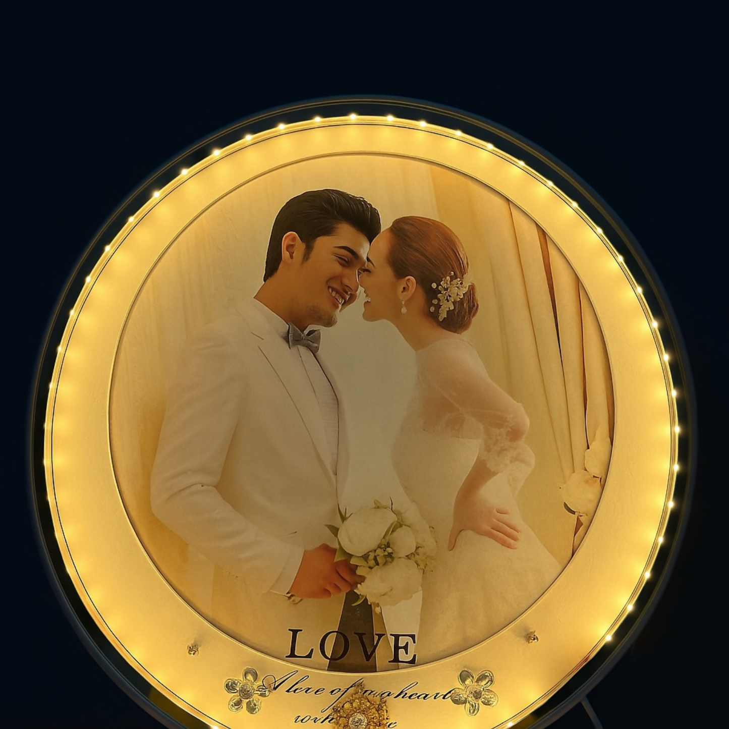 Romantic Round LED Photo Frame Night Lamp for Bedroom | Warm White Light Couple Photo Frame for Wedding, Anniversary & Home Decor | LOVE Printed Tabletop Decorative Lighting Gift with USB Power – Modern Ambient Light