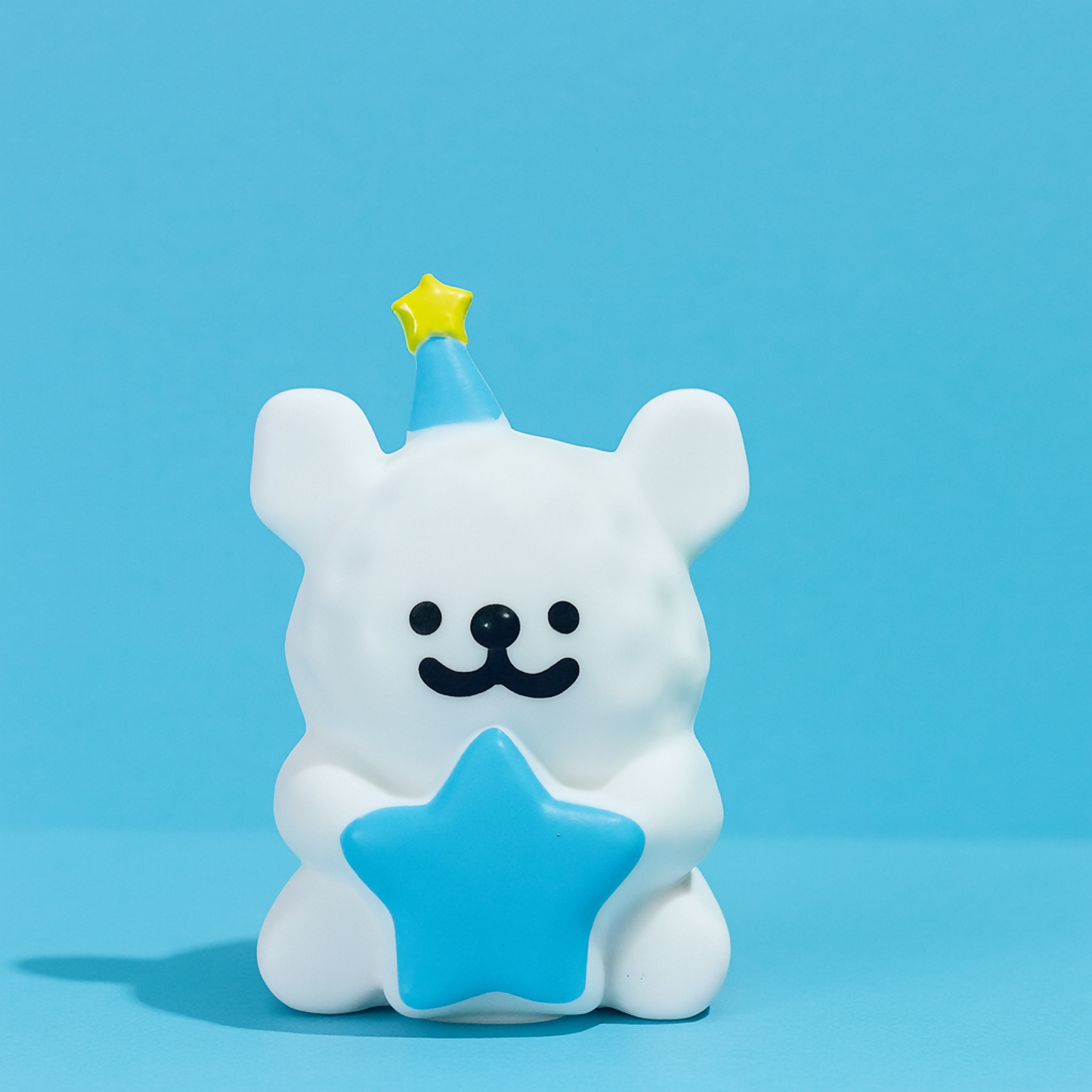 Cute White Bear Holding Blue Star – Adorable Mini Desk Decor | Kids Gift Figurine