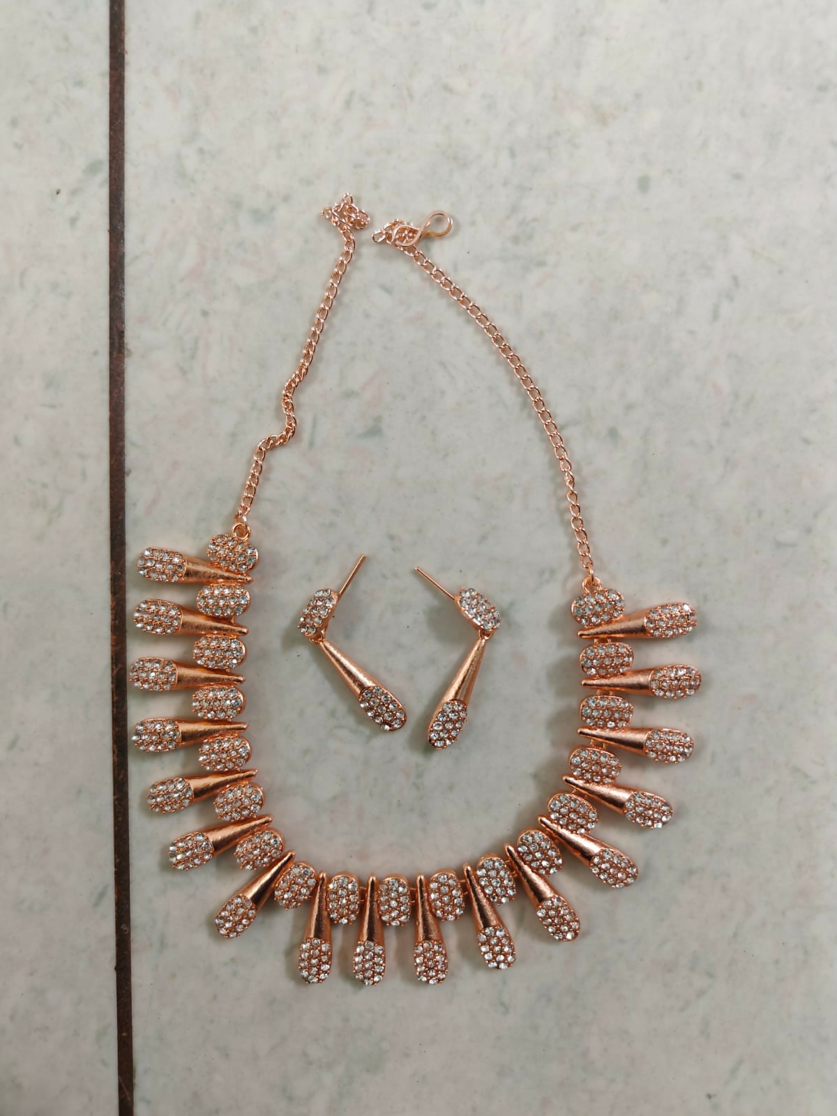 Chic Rose Gold-Toned American Diamond Tassel Necklace Set