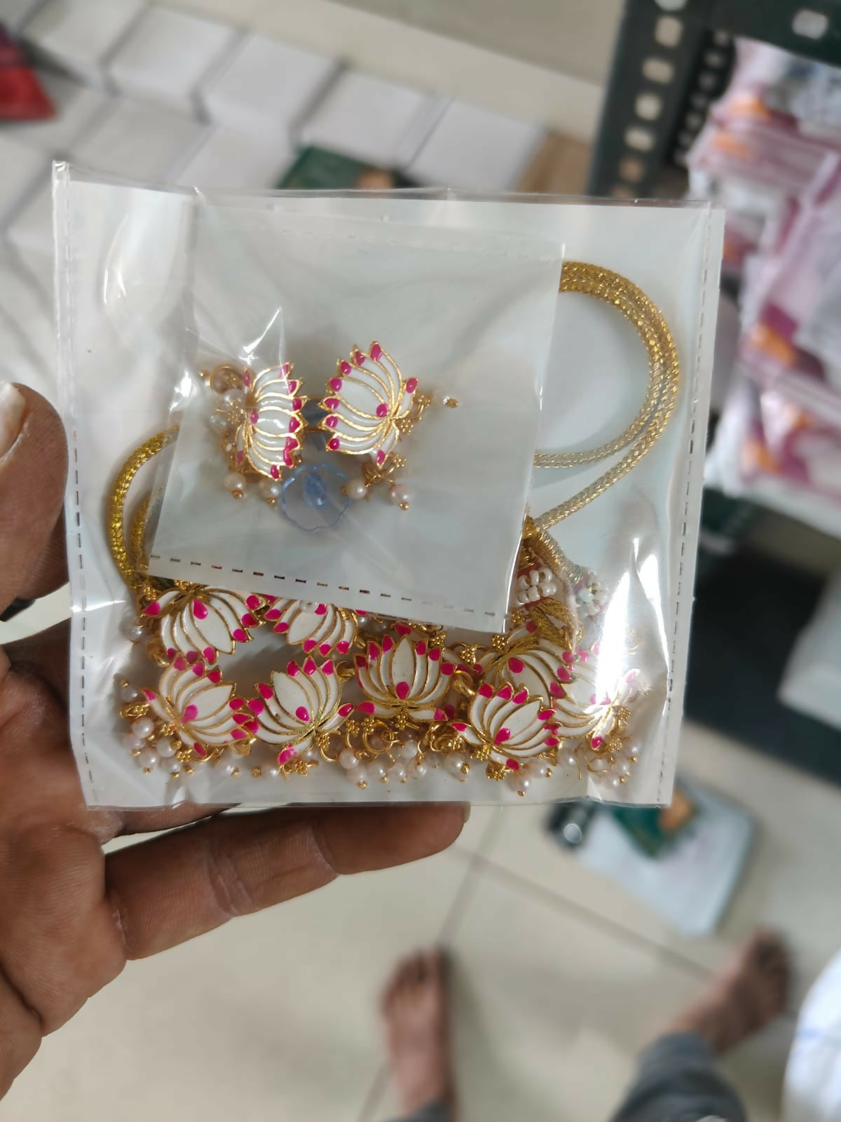 Delicate Lotus Design Necklace Set with Pink and White Enamel