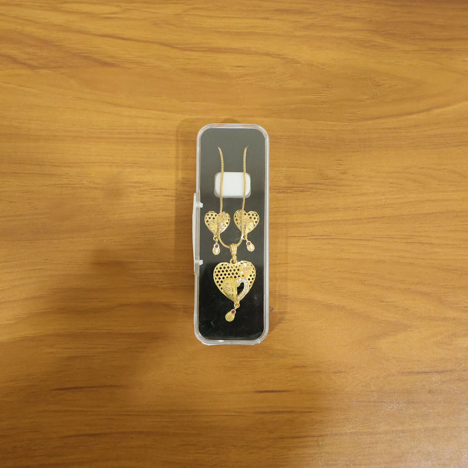 Heart Motif Gold Pendant and Earring Set Elegant Traditional Jewelry Set for Women