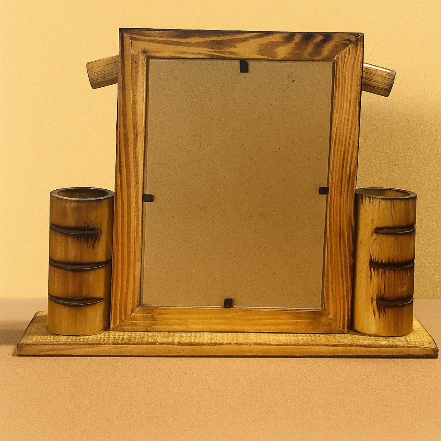 Wooden Hut Shaped Photo Frame with Dual Pen Holder – 4x6 Inch Rustic Tabletop Frame for Desk, Office & Home Decor | Handcrafted Natural Wood Finish | Perfect Gift for Family, Friends & Kids