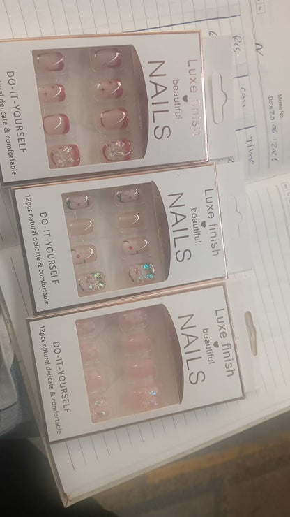 Press-On Nails – Reusable False Nail Set with Strong Glue for Equally Glam Looks