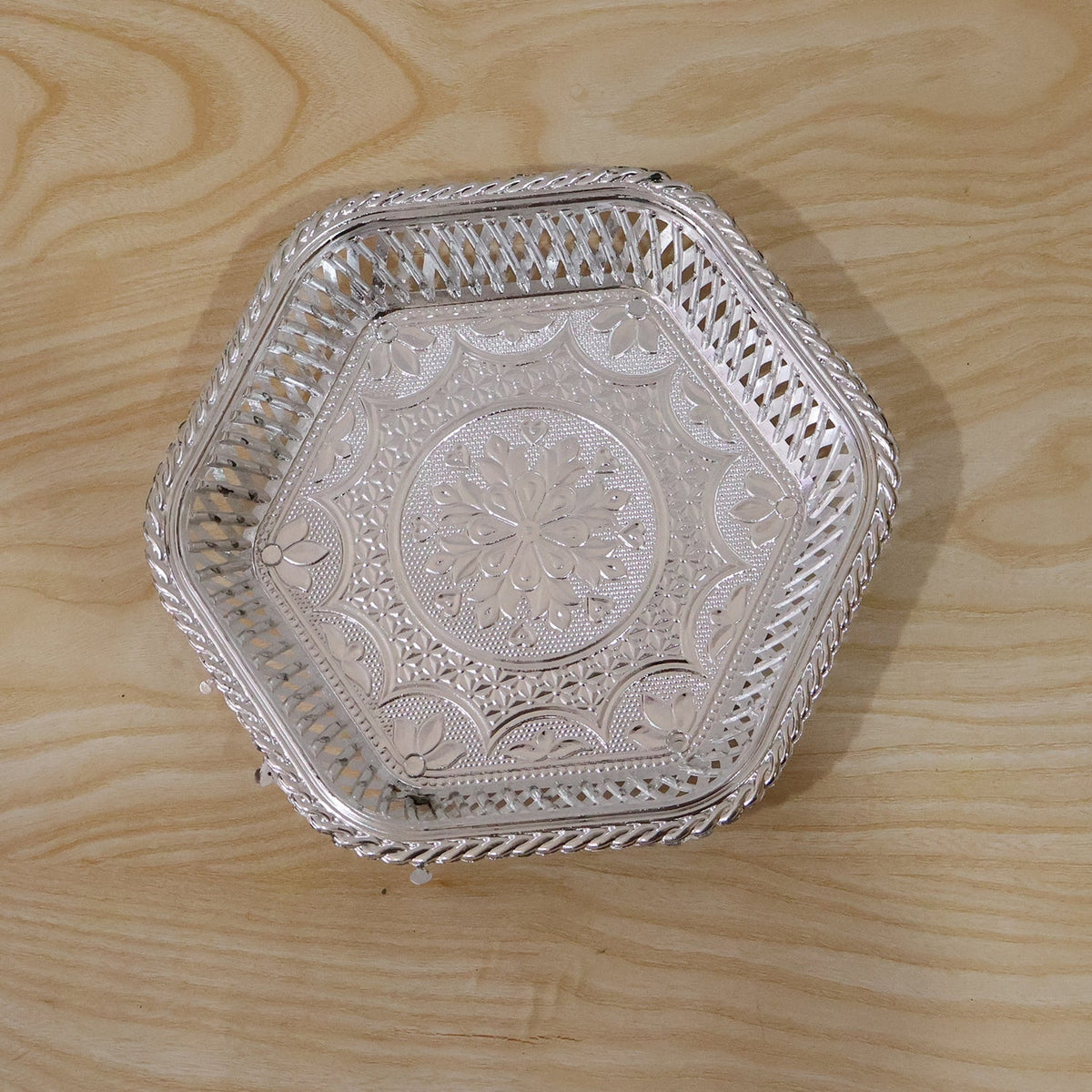 Decorative Silver Serving Tray – Traditional Embossed Floral Design - raw live camera photo
