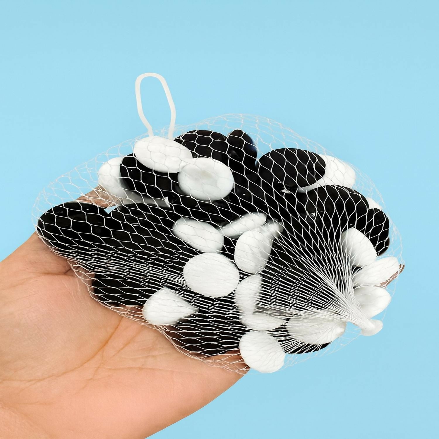 Black and White Decorative Stones for Home Décor, Vase Fillers, Aquarium, Garden Landscaping, Terrariums, Pooja Mandir & Crafts – Premium Polished Pebbles for Indoor & Outdoor Decoration