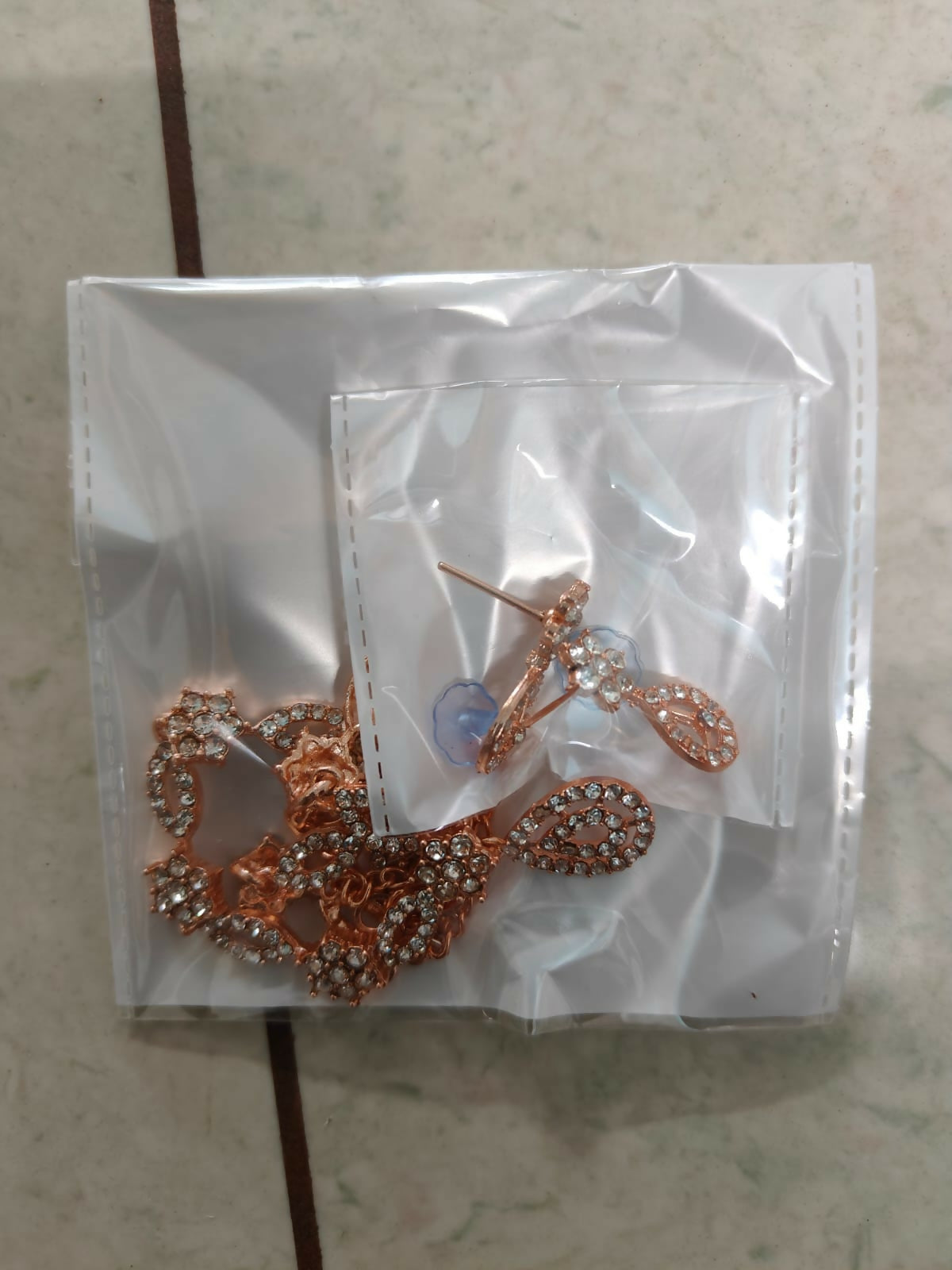 Elegant Floral Necklace & Earrings Set with Stone Accents